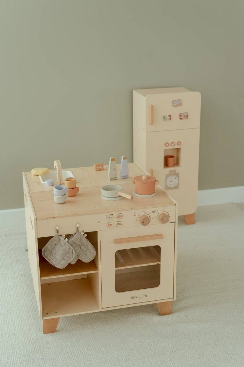 Wooden play kitchen FSC Limited Edition