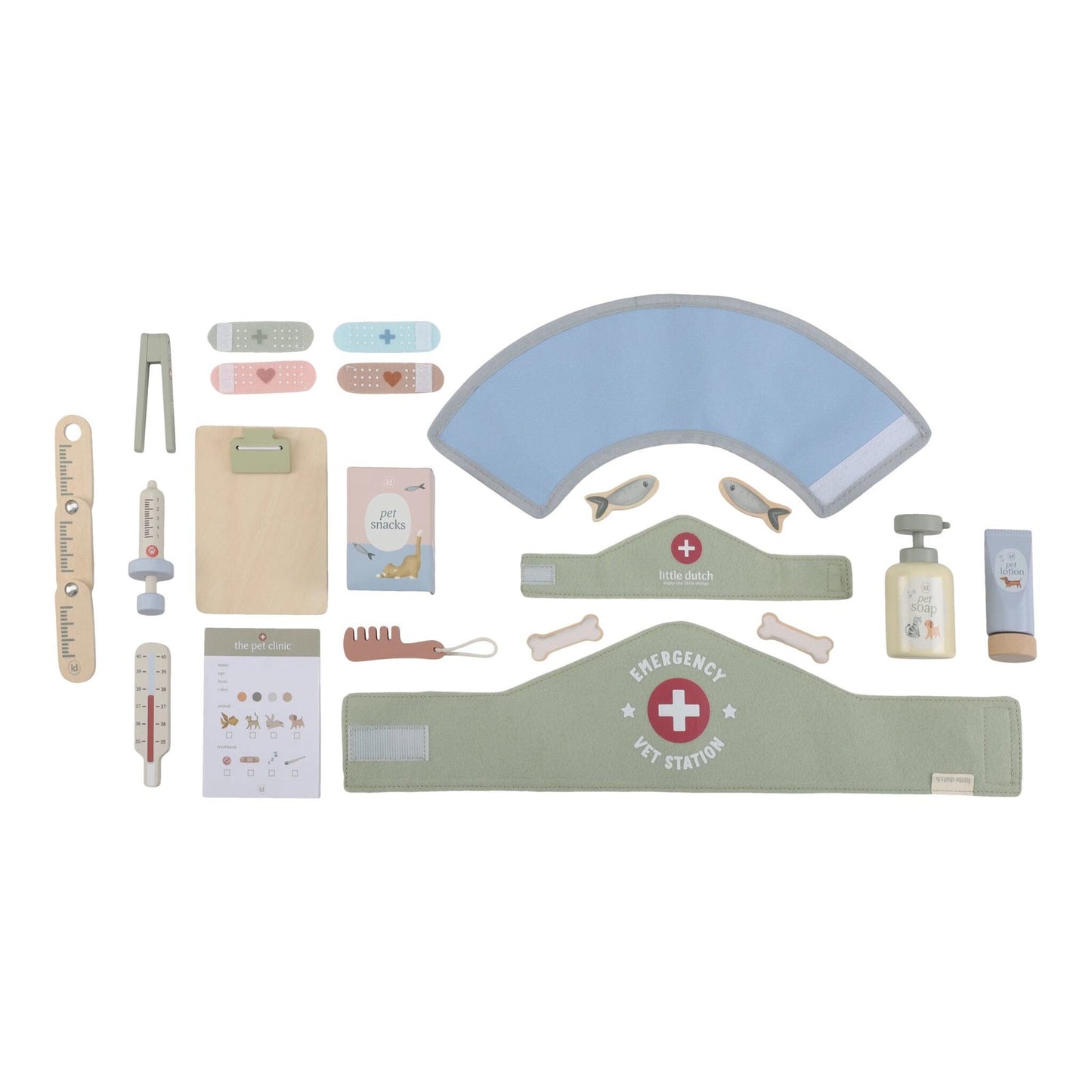 Wooden veterinary practice – Green – Essentials