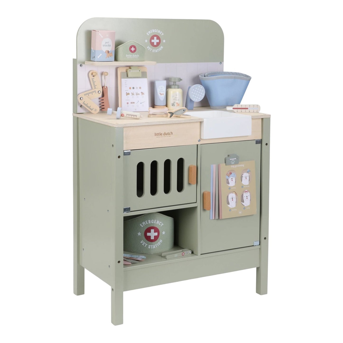 Wooden veterinary practice – Green – Essentials