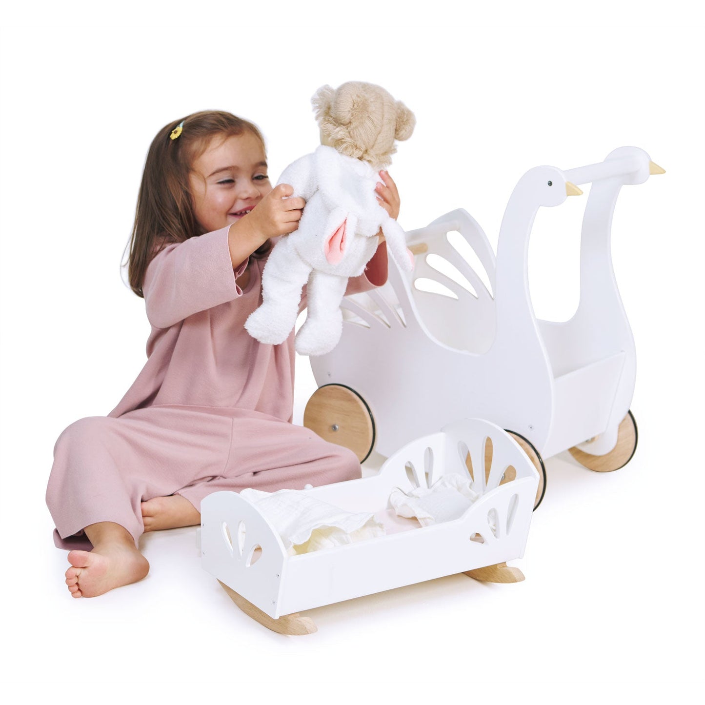 Sweet Swan Dolly Bed