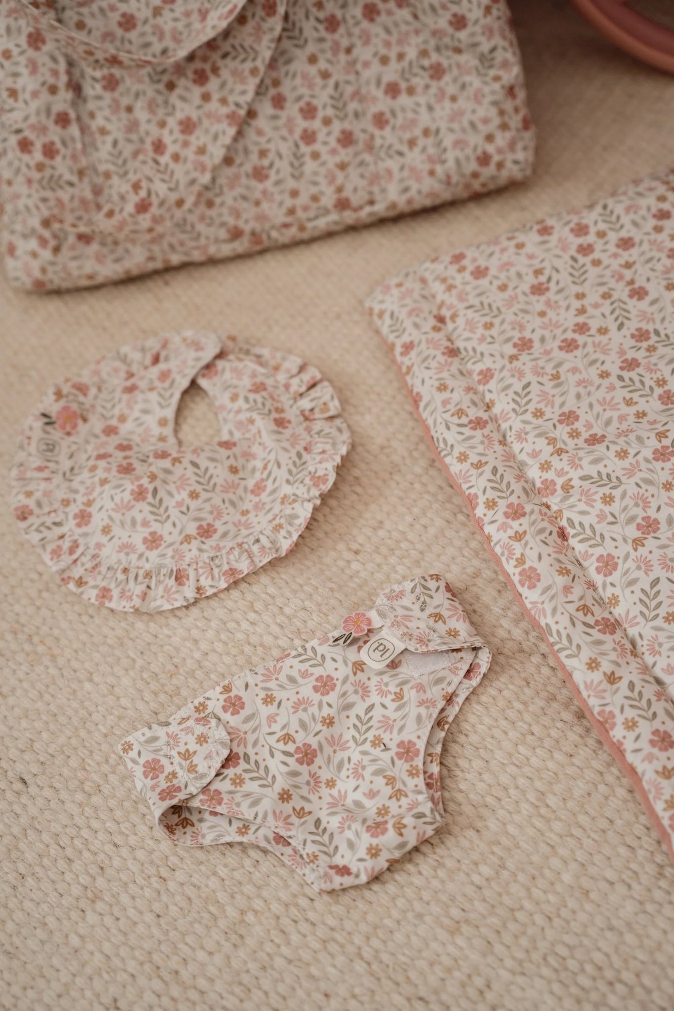 Doll nursery bag set