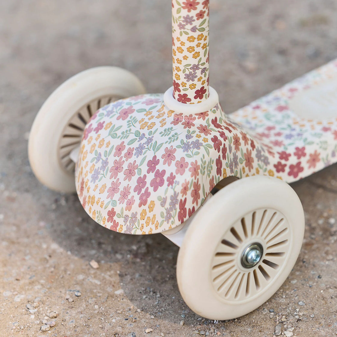 3 wheel scooter - White