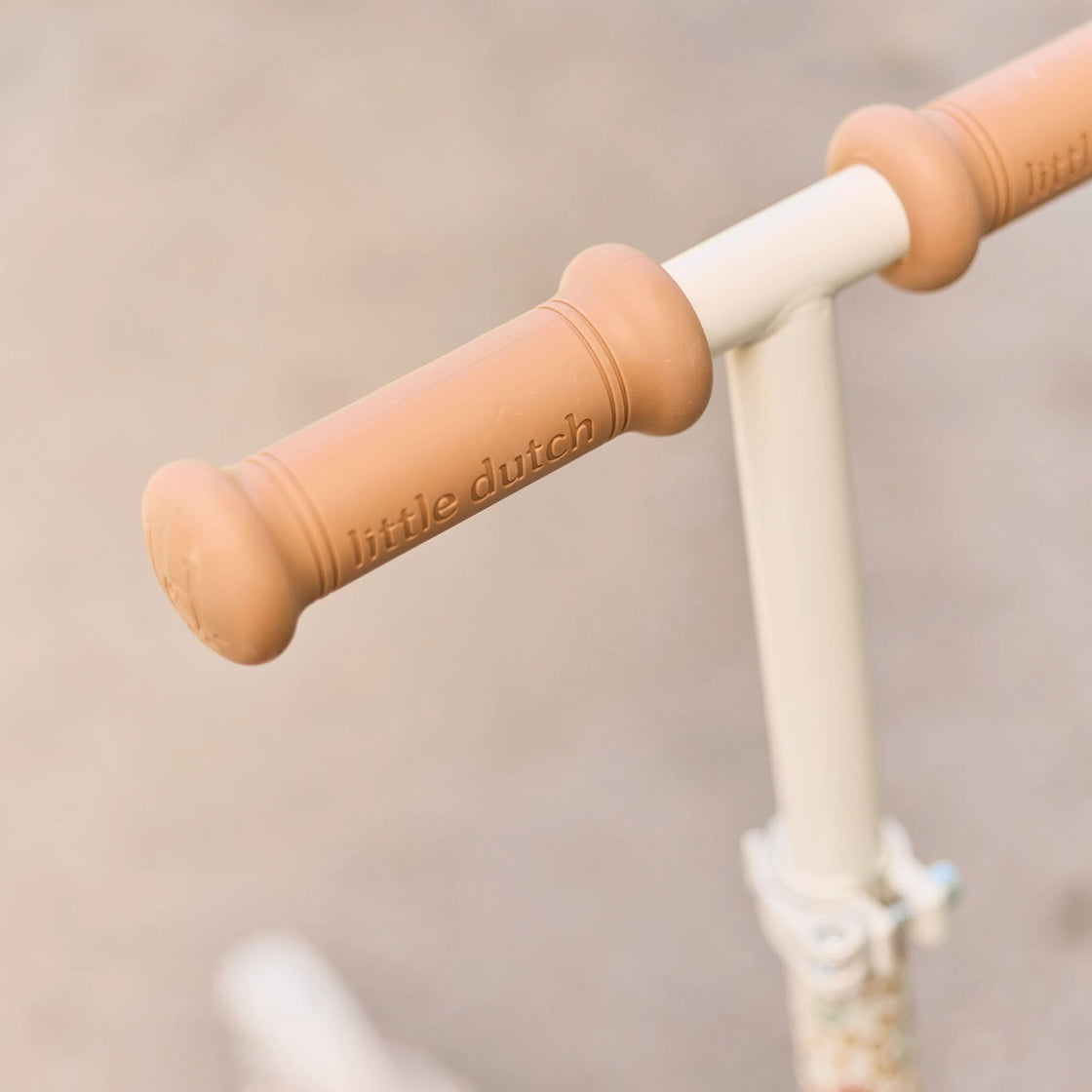 3 wheel scooter - White