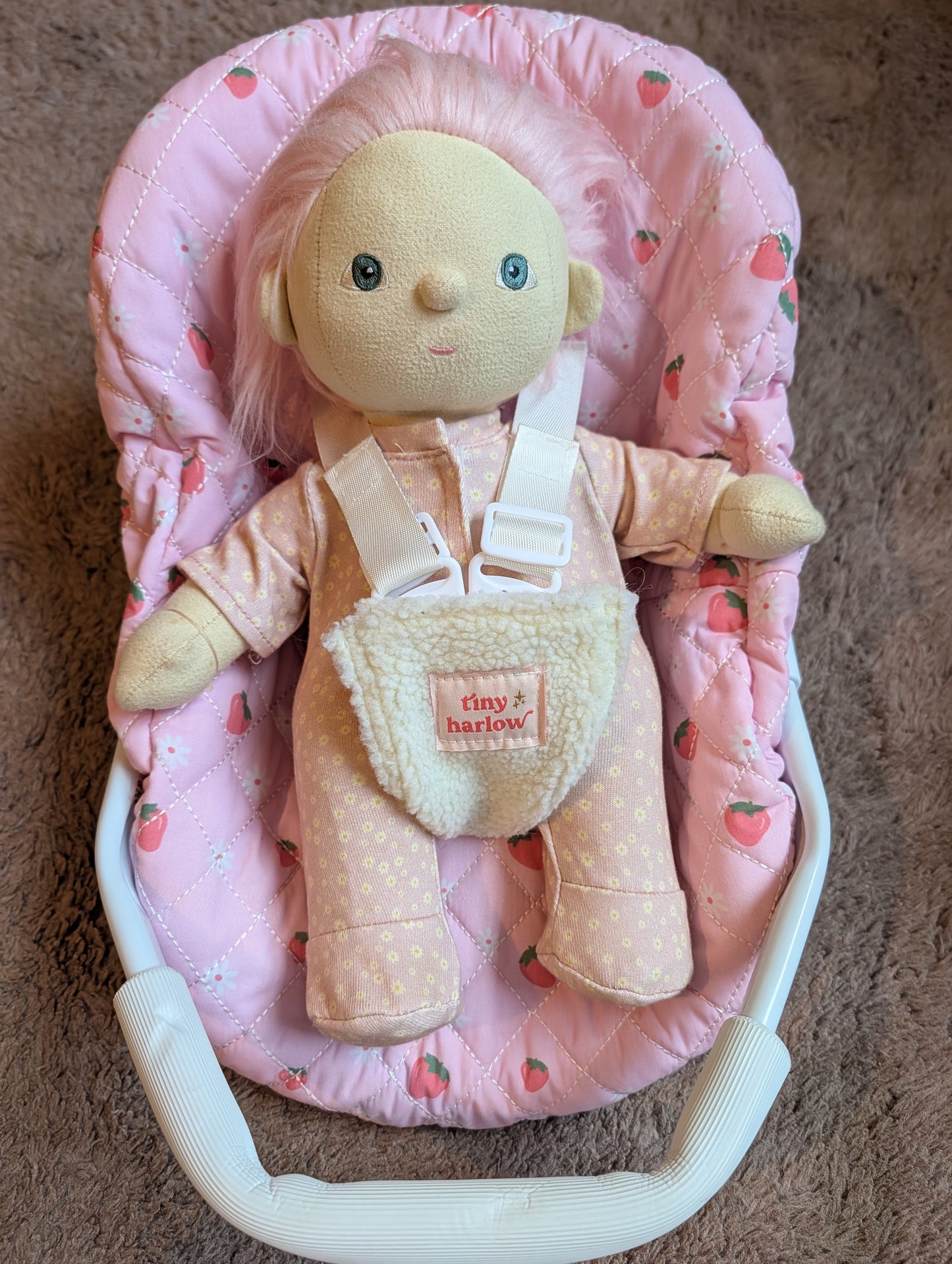 Tiny Harlow car seat - used for photos